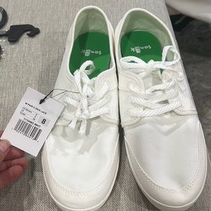 white new with tags Sanuk O Dice Lace up sneakers . Style 1110482